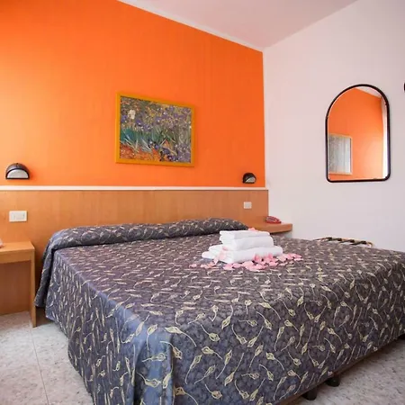 Hotel Benacus 2*