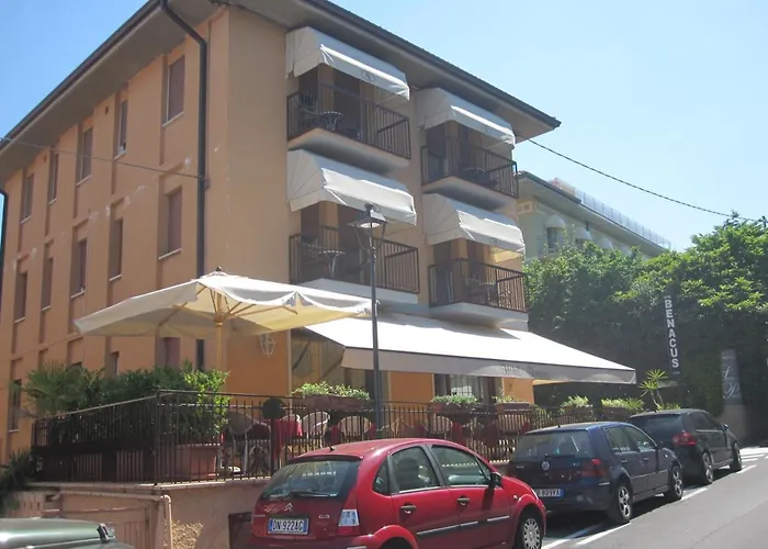 Benacus Hotell